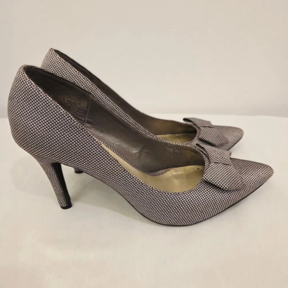 Ann Marino Tuxedo Bowtie Vintage Pumps Size 8.5